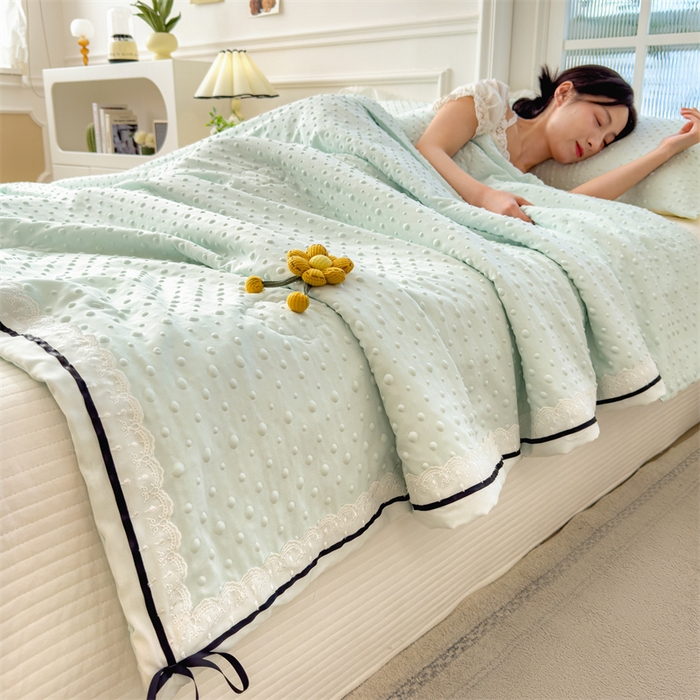 91家纺网 家纺一手货源 找家纺 布凡家居 2026新款四层纱按摩豆豆被泡泡夏被子被芯 小花-果绿