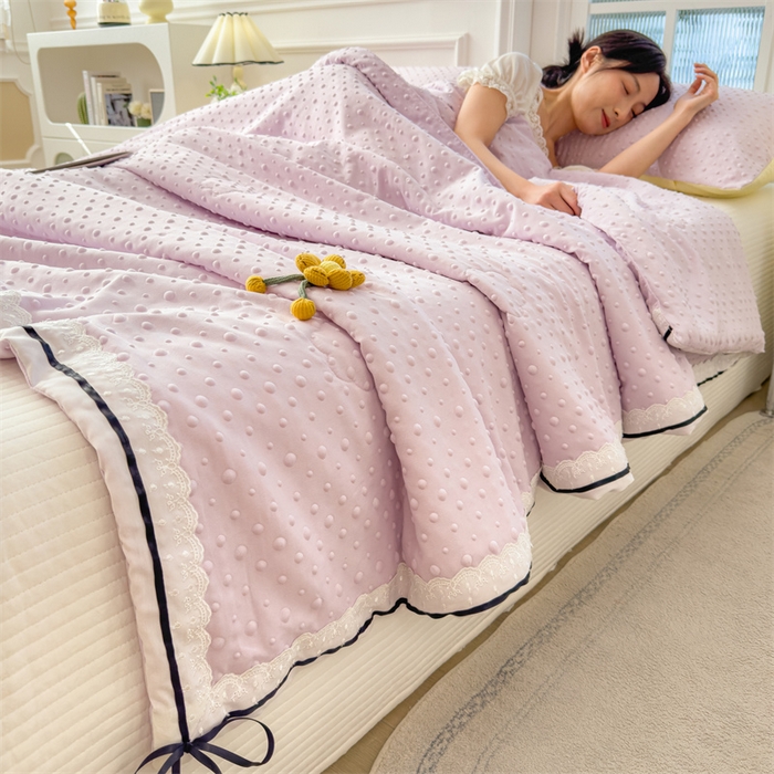91家纺网 家纺一手货源 找家纺 布凡家居 2026新款四层纱按摩豆豆被泡泡夏被子被芯 小花-浅粉