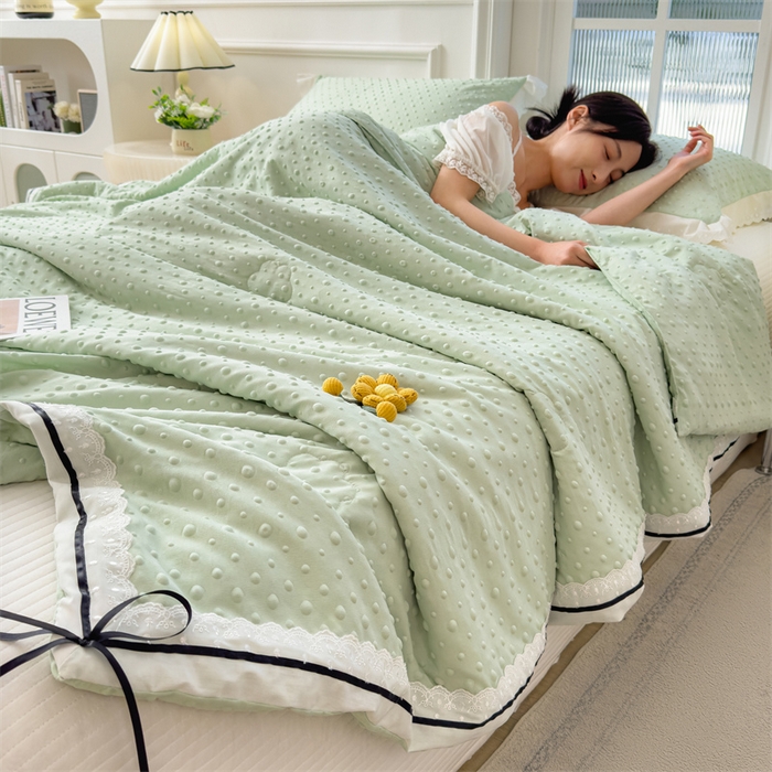 91家纺网 家纺一手货源 找家纺 布凡家居 2026新款四层纱按摩豆豆被泡泡夏被子被芯 小花-浅绿