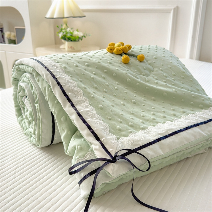 91家纺网 家纺一手货源 找家纺 布凡家居 2026新款四层纱按摩豆豆被泡泡夏被子被芯 小花-浅绿