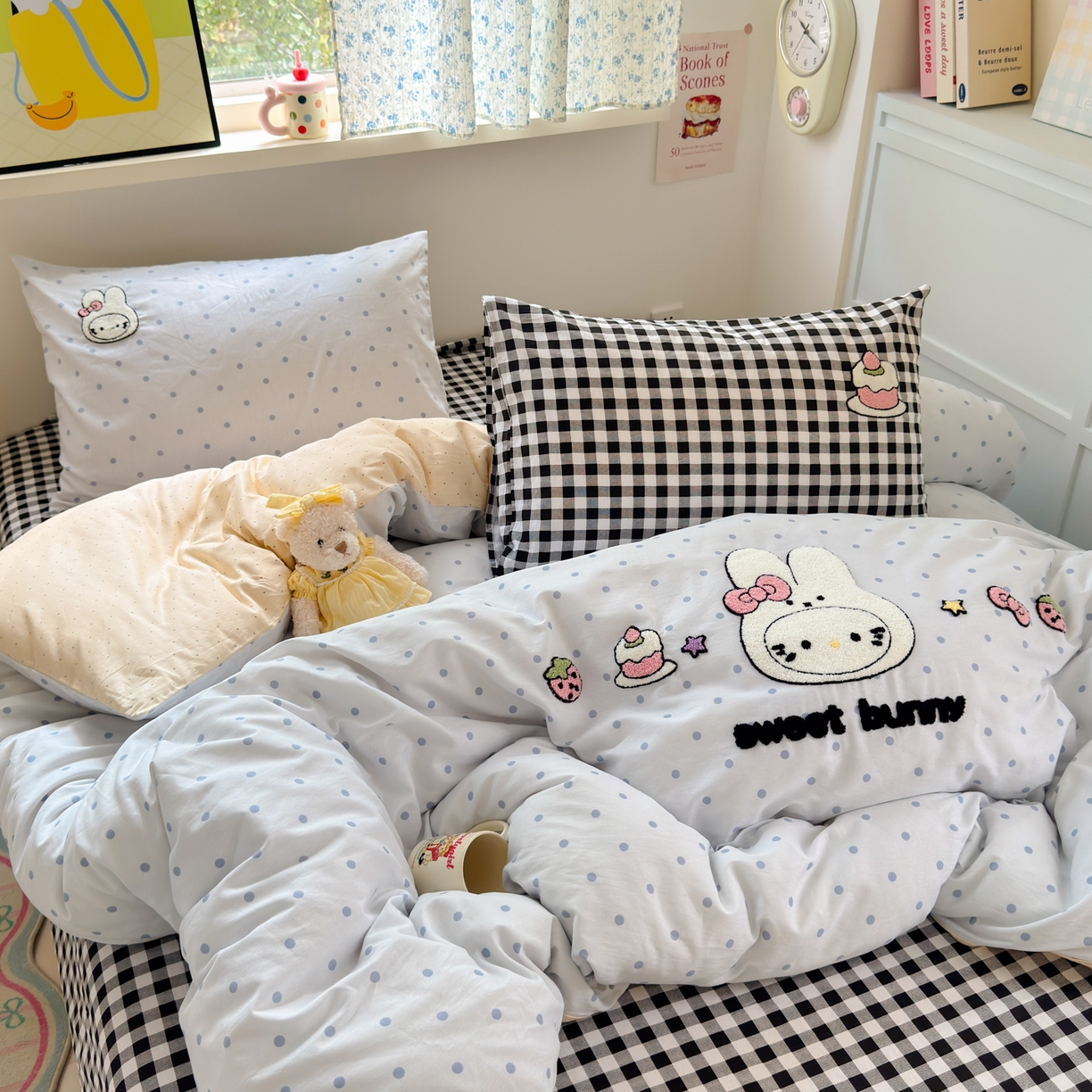 91家纺网 家纺一手货源 找家纺 云锦家居 2026新款13370纯棉毛巾绣呆萌系列四件套第一波 波点米菲兔