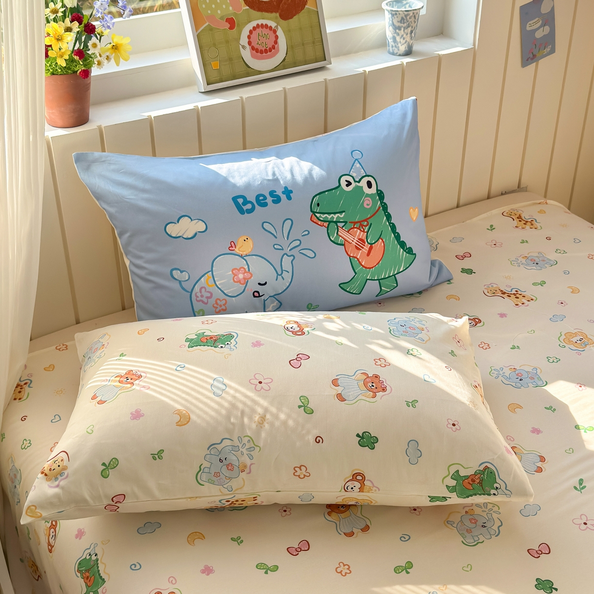 91家纺网 家纺一手货源 找家纺 云锦家居 2026新款13370纯棉毛巾绣呆萌系列四件套第一波 动物世界