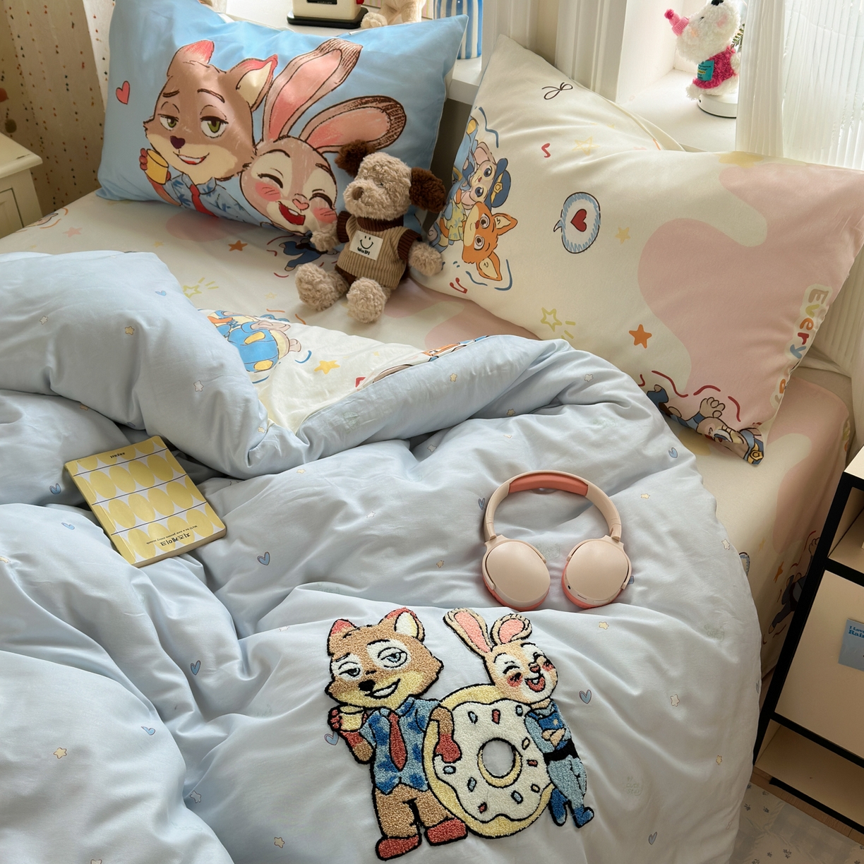 91家纺网 家纺一手货源 找家纺 云锦家居 2026新款13370纯棉毛巾绣呆萌系列四件套第一波 萌趣CP