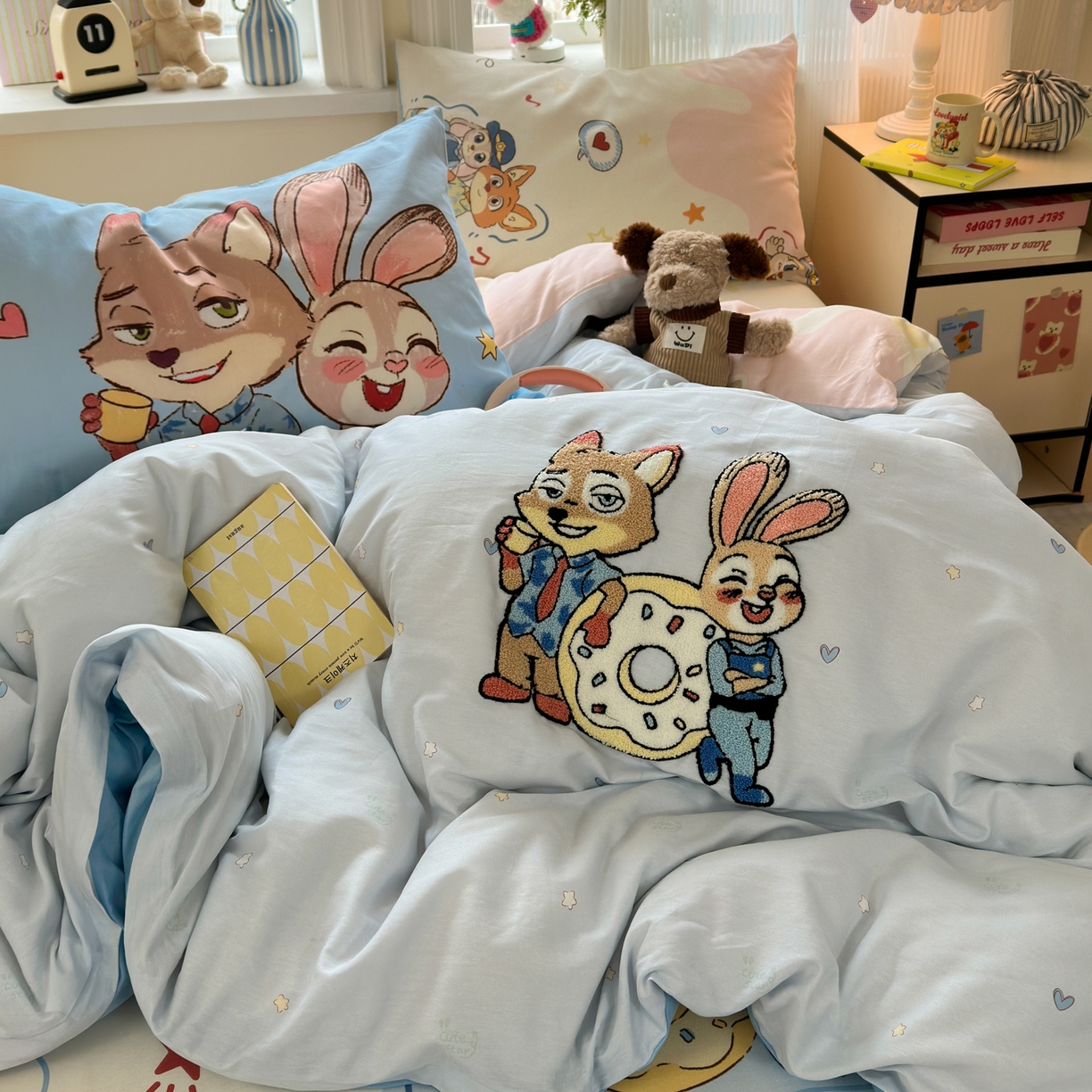 91家纺网 家纺一手货源 找家纺 云锦家居 2026新款13370纯棉毛巾绣呆萌系列四件套第一波 萌趣CP