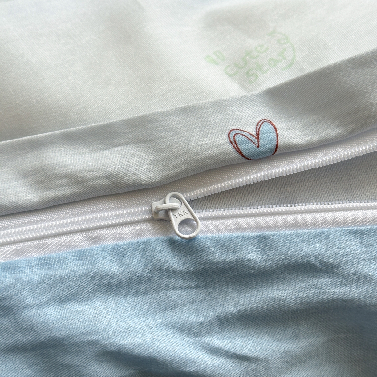 91家纺网 家纺一手货源 找家纺 云锦家居 2026新款13370纯棉毛巾绣呆萌系列四件套第一波 萌趣CP