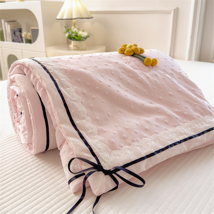 91家纺网 家纺一手货源 找家纺 布凡家居 2026新款四层纱按摩豆豆被泡泡夏被子被芯 小花-樱花粉