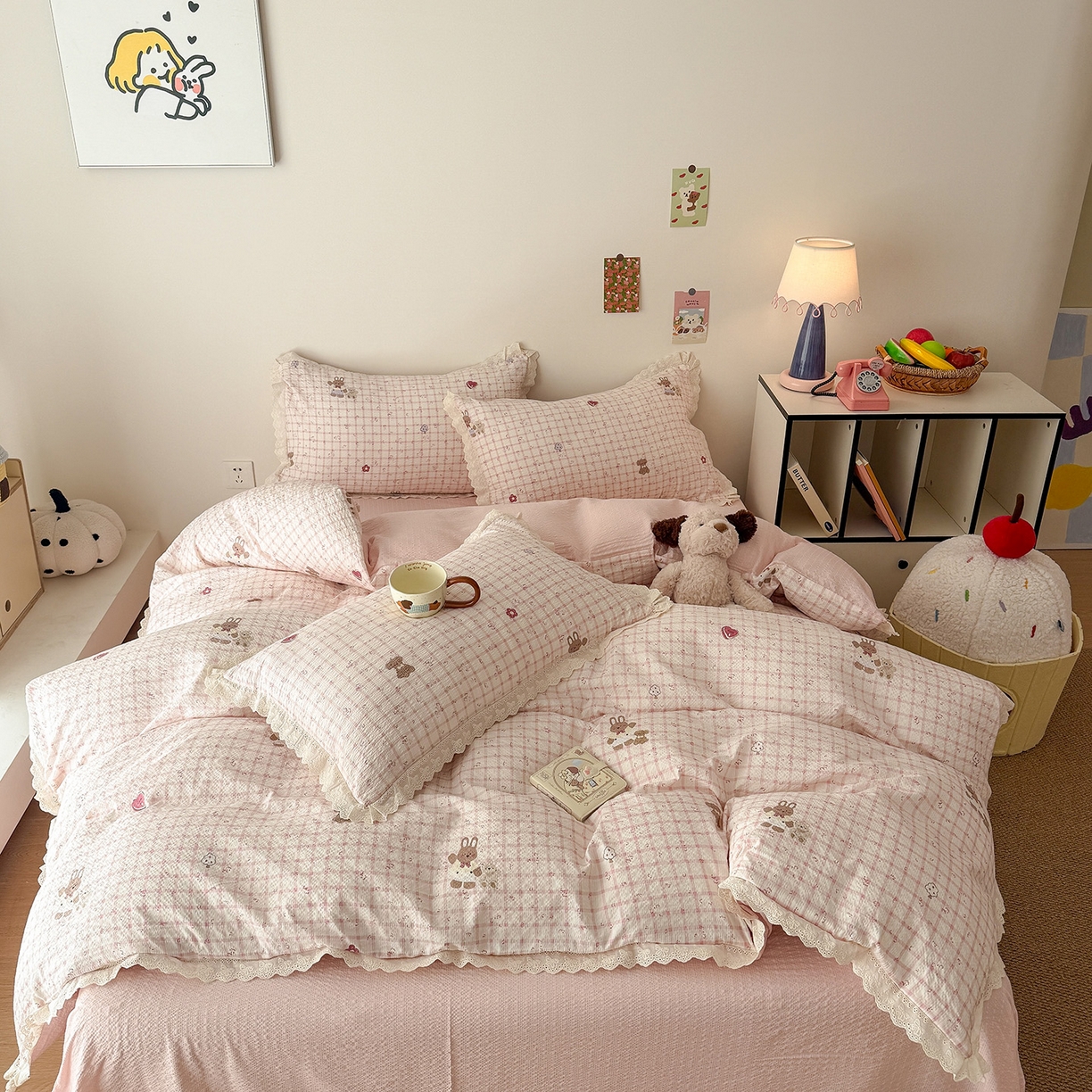 91家纺网 家纺一手货源 找家纺 吾欢心 2026春夏新款韩版纯棉花边泡芙双层纱四件套 菲比小兔