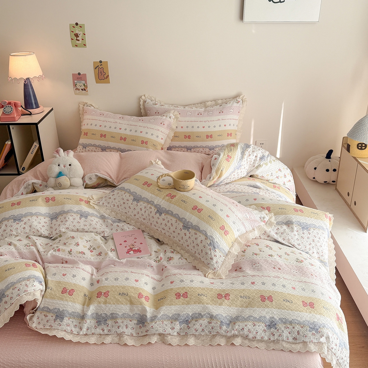 91家纺网 家纺一手货源 找家纺 吾欢心 2026春夏新款韩版纯棉花边泡芙双层纱四件套 费尔岛小兔