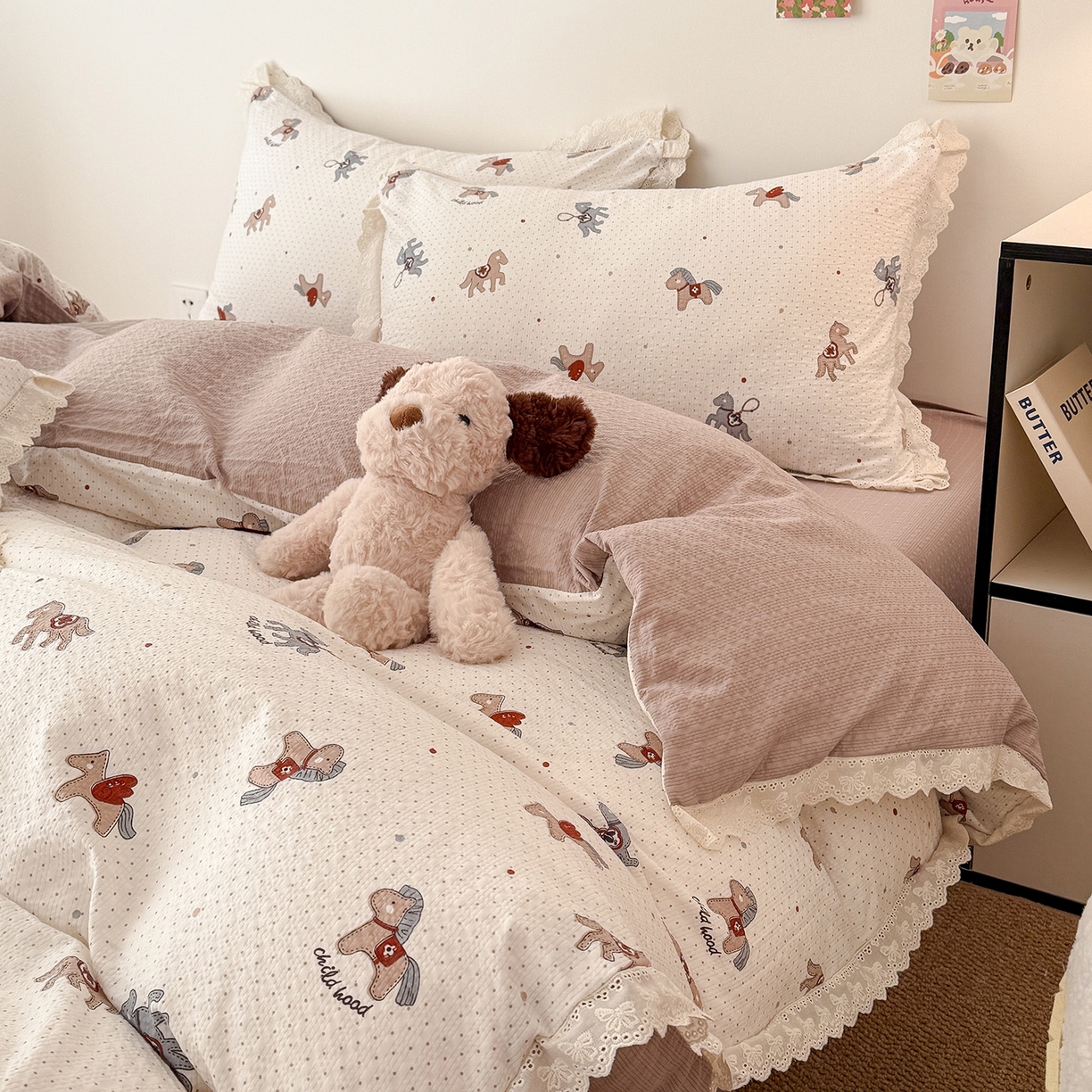 91家纺网 家纺一手货源 找家纺 吾欢心 2026春夏新款韩版纯棉花边泡芙双层纱四件套 元气木马