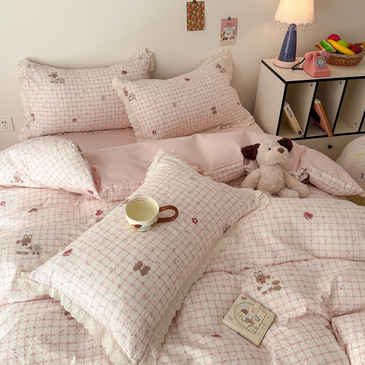 91家纺网 家纺一手货源 找家纺 吾欢心 2026春夏新款韩版纯棉花边泡芙双层纱四件套 菲比小兔