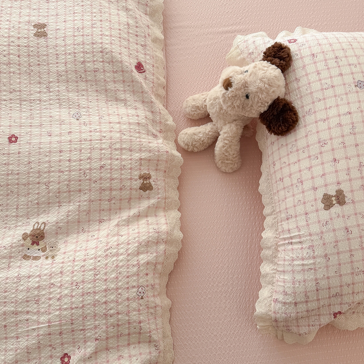 91家纺网 家纺一手货源 找家纺 吾欢心 2026春夏新款韩版纯棉花边泡芙双层纱四件套 菲比小兔