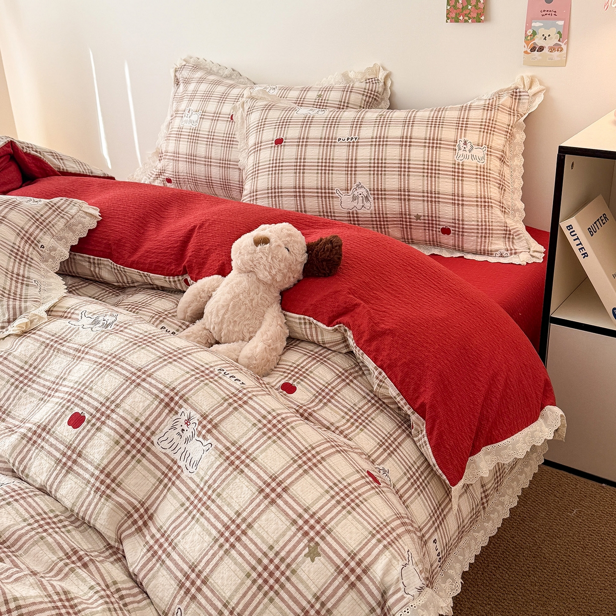 91家纺网 家纺一手货源 找家纺 吾欢心 2026春夏新款韩版纯棉花边泡芙双层纱四件套 呆萌狗狗