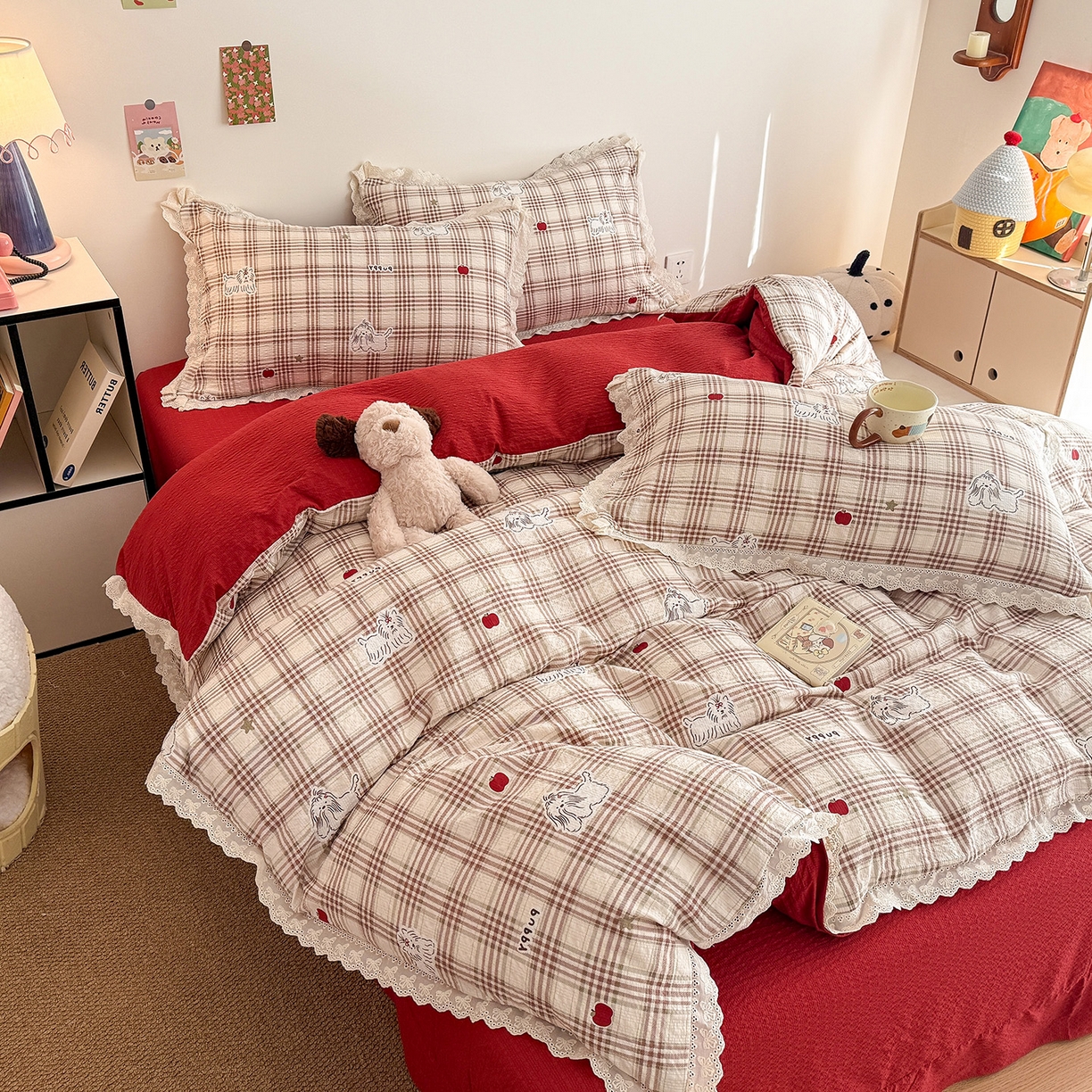 91家纺网 家纺一手货源 找家纺 吾欢心 2026春夏新款韩版纯棉花边泡芙双层纱四件套 呆萌狗狗