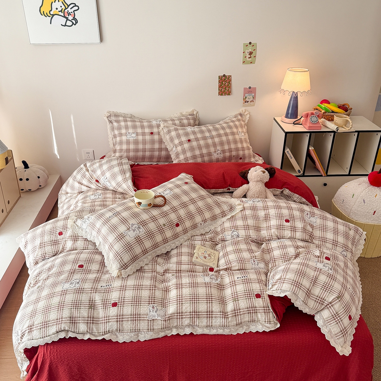 91家纺网 家纺一手货源 找家纺 吾欢心 2026春夏新款韩版纯棉花边泡芙双层纱四件套 呆萌狗狗