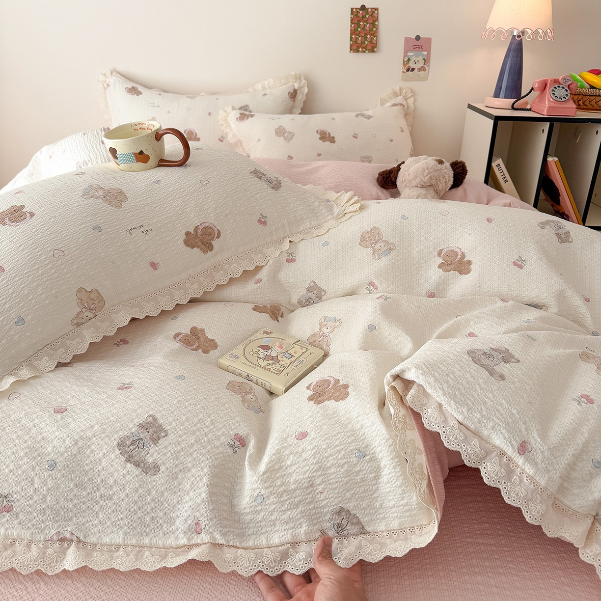 91家纺网 家纺一手货源 找家纺 吾欢心 2026春夏新款韩版纯棉花边泡芙双层纱四件套 萌宠宝贝