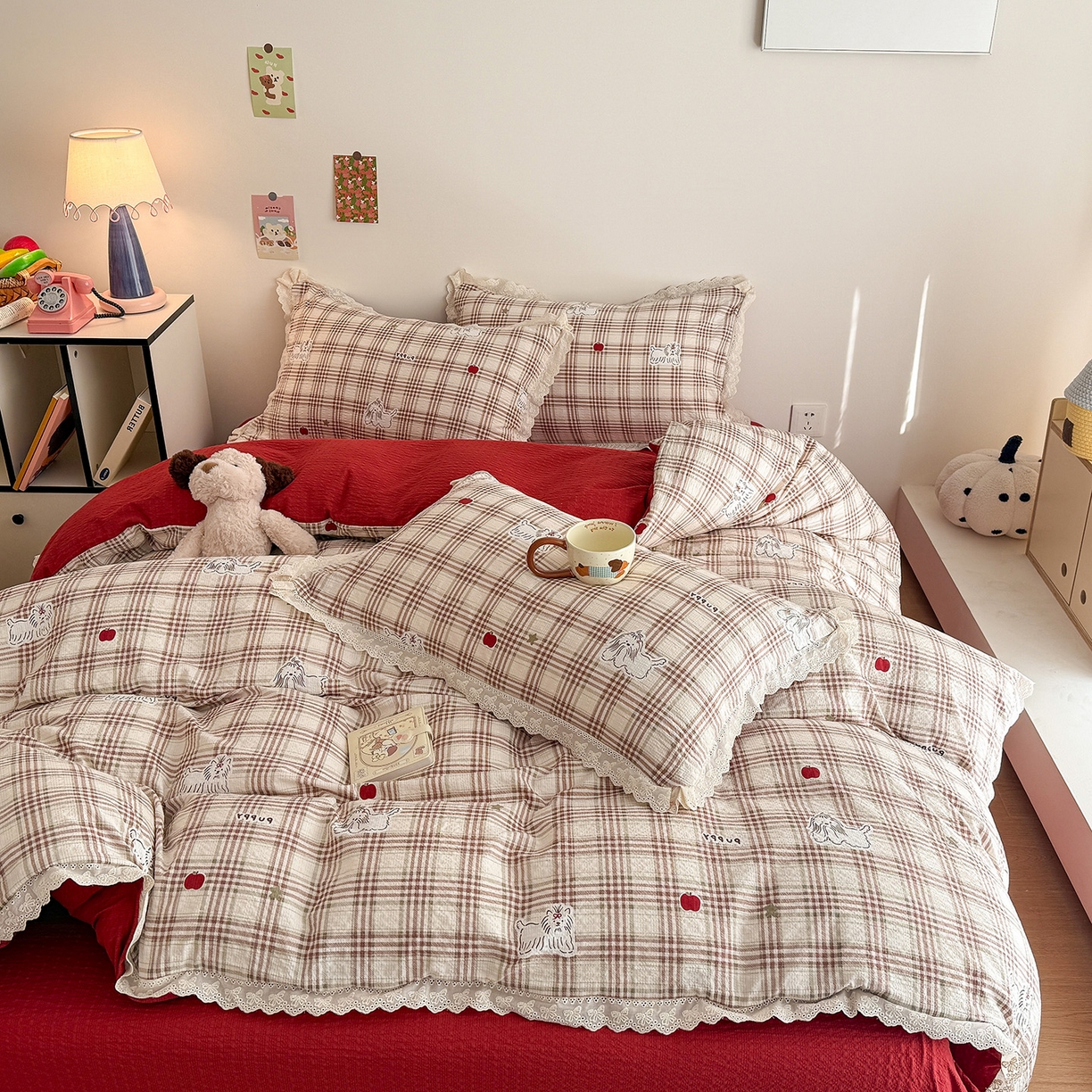 91家纺网 家纺一手货源 找家纺 吾欢心 2026春夏新款韩版纯棉花边泡芙双层纱四件套 呆萌狗狗