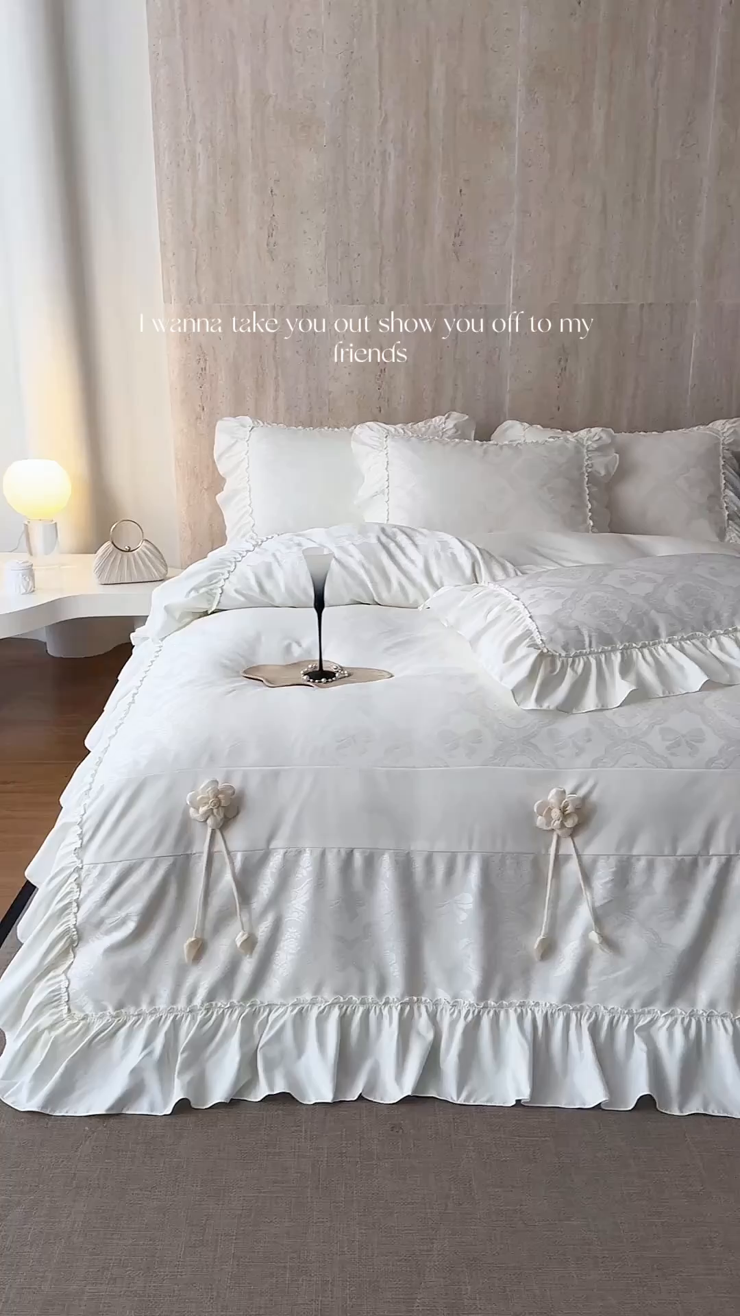 91家纺网 家纺一手货源 找家纺 豪美鑫家纺 2026新款提花四件套 花开半夏系列 花开半夏-奶白