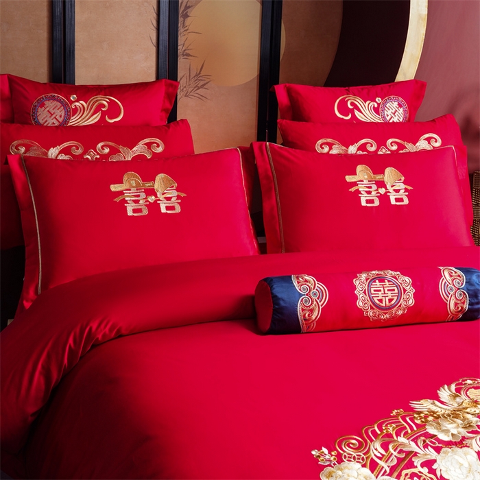 91家纺网 家纺一手货源 找家纺 慕她家纺 2026慕她大花工艺款全棉纯棉婚庆四件套大红色刺绣结婚床上用品 走进幸福 金