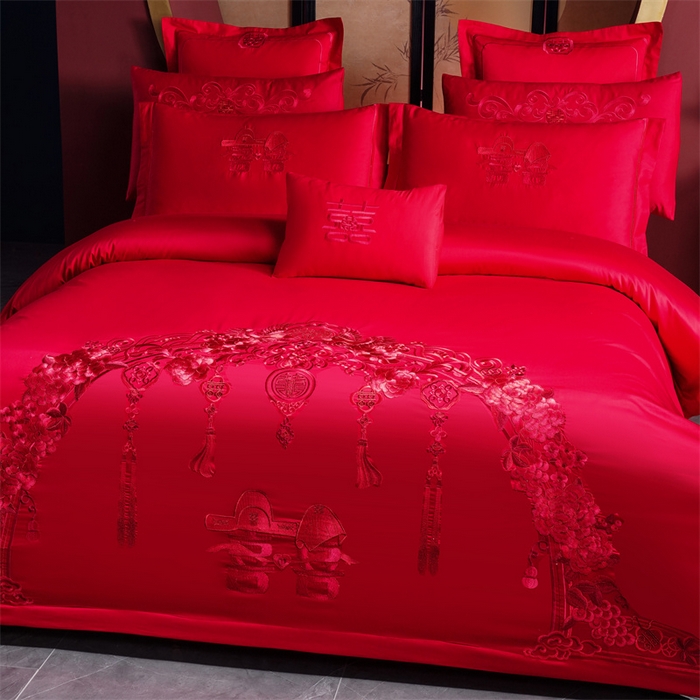 91家纺网 家纺一手货源 找家纺 慕她家纺 2026慕她大花工艺款全棉纯棉婚庆四件套大红色刺绣结婚床上用品 走进幸福 红