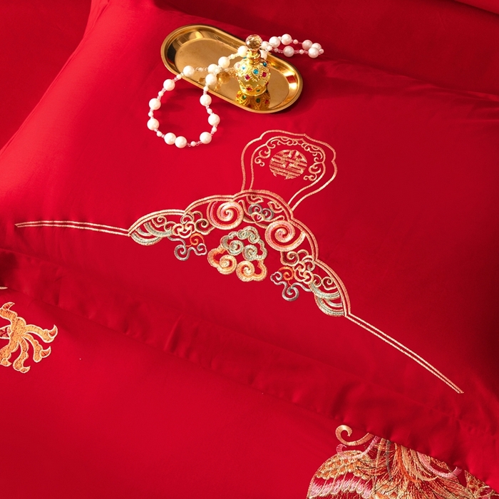 91家纺网 家纺一手货源 找家纺 慕她家纺 2026慕她大花工艺款全棉纯棉婚庆四件套大红色刺绣结婚床上用品 龙凤添喜