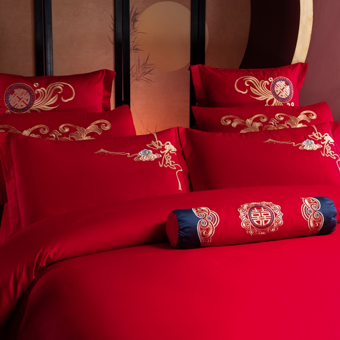91家纺网 家纺一手货源 找家纺 慕她家纺 2026慕她大花工艺款全棉纯棉婚庆四件套大红色刺绣结婚床上用品 如愿