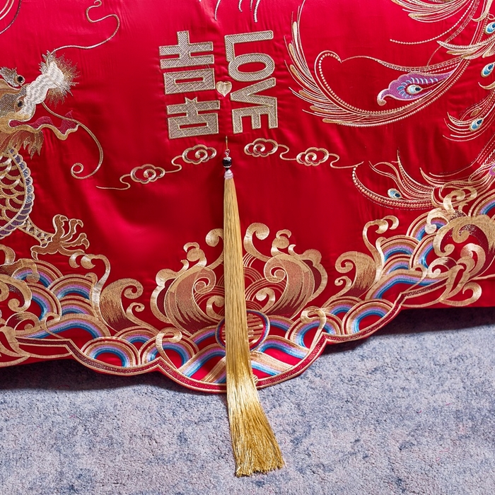 91家纺网 家纺一手货源 找家纺 慕她家纺 2026慕她大花工艺款全棉纯棉婚庆四件套大红色刺绣结婚床上用品 龙凤佳缘