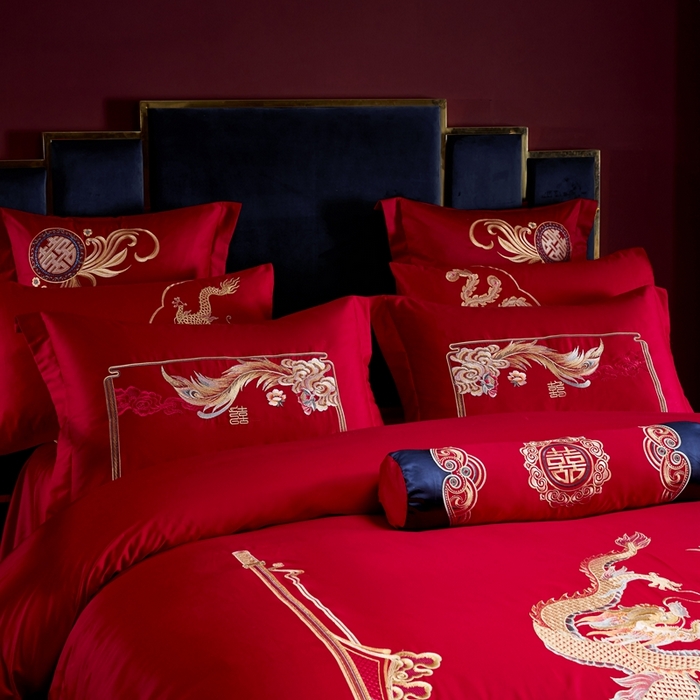 91家纺网 家纺一手货源 找家纺 慕她家纺 2026慕她大花工艺款全棉纯棉婚庆四件套大红色刺绣结婚床上用品 龙啸凤吟