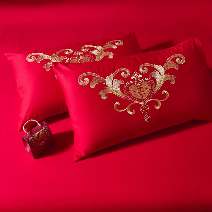 91家纺网 家纺一手货源 找家纺 慕她家纺 2026慕她大花工艺款全棉纯棉婚庆四件套大红色刺绣结婚床上用品 缔结良缘 金