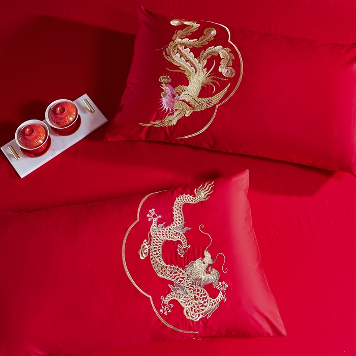 91家纺网 家纺一手货源 找家纺 慕她家纺 2026慕她大花工艺款全棉纯棉婚庆四件套大红色刺绣结婚床上用品 名门龙凤