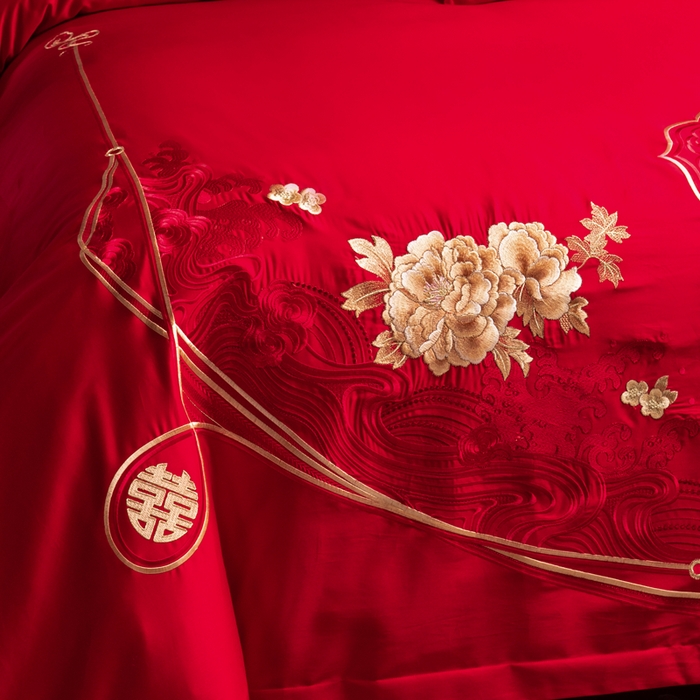 91家纺网 家纺一手货源 找家纺 慕她家纺 2026慕她大花工艺款全棉纯棉婚庆四件套大红色刺绣结婚床上用品 恩爱情深