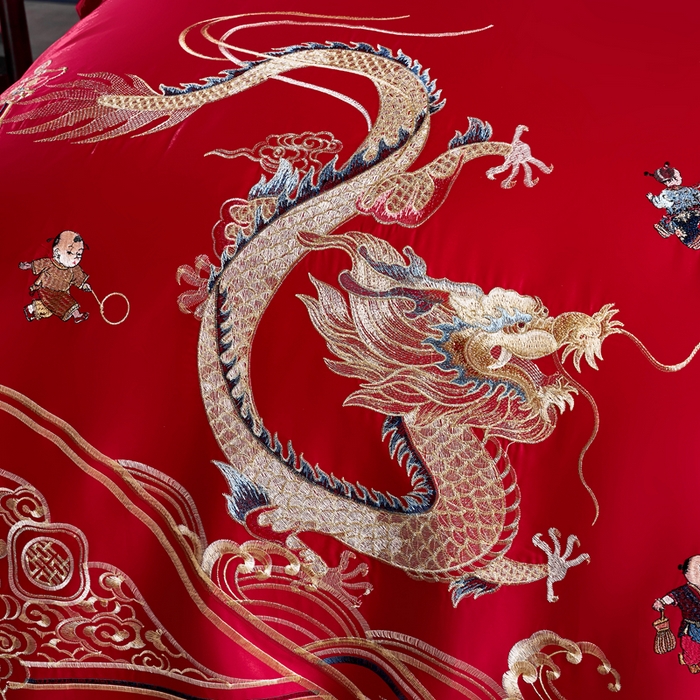 91家纺网 家纺一手货源 找家纺 慕她家纺 2026慕她大花工艺款全棉纯棉婚庆四件套大红色刺绣结婚床上用品 子孙满堂