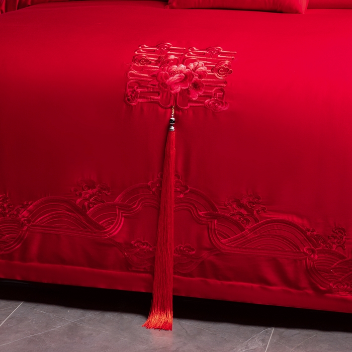 91家纺网 家纺一手货源 找家纺 慕她家纺 2026慕她大花工艺款全棉纯棉婚庆四件套大红色刺绣结婚床上用品 恋曲牡丹