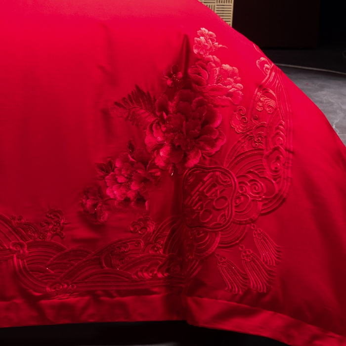 91家纺网 家纺一手货源 找家纺 慕她家纺 2026慕她大花工艺款全棉纯棉婚庆四件套大红色刺绣结婚床上用品 恋曲牡丹