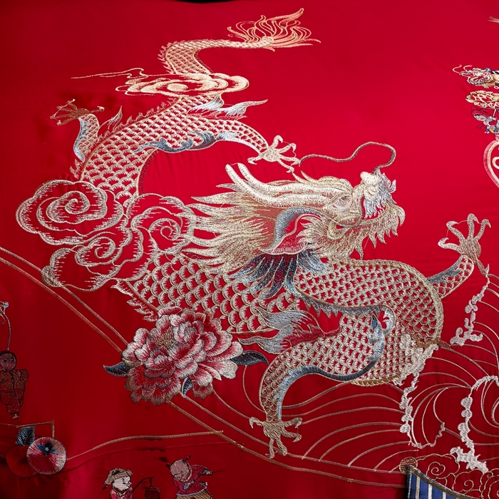 91家纺网 家纺一手货源 找家纺 慕她家纺 2026慕她大花工艺款全棉纯棉婚庆四件套大红色刺绣结婚床上用品 挚爱龙凤