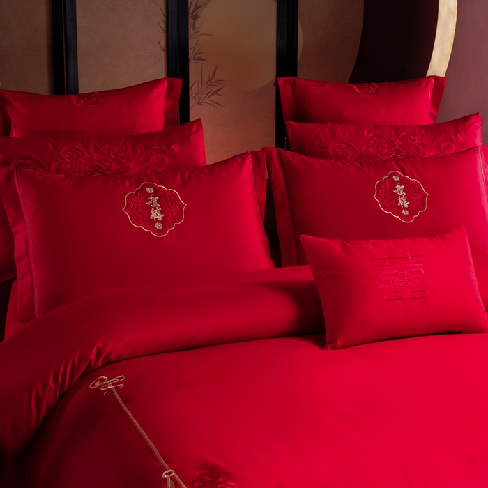 91家纺网 家纺一手货源 找家纺 慕她家纺 2026慕她大花工艺款全棉纯棉婚庆四件套大红色刺绣结婚床上用品 恩爱情深