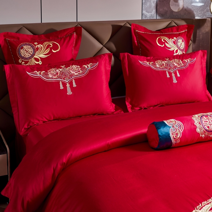 91家纺网 家纺一手货源 找家纺 慕她家纺 2026慕她大花工艺款全棉纯棉婚庆四件套大红色刺绣结婚床上用品 佳偶天成
