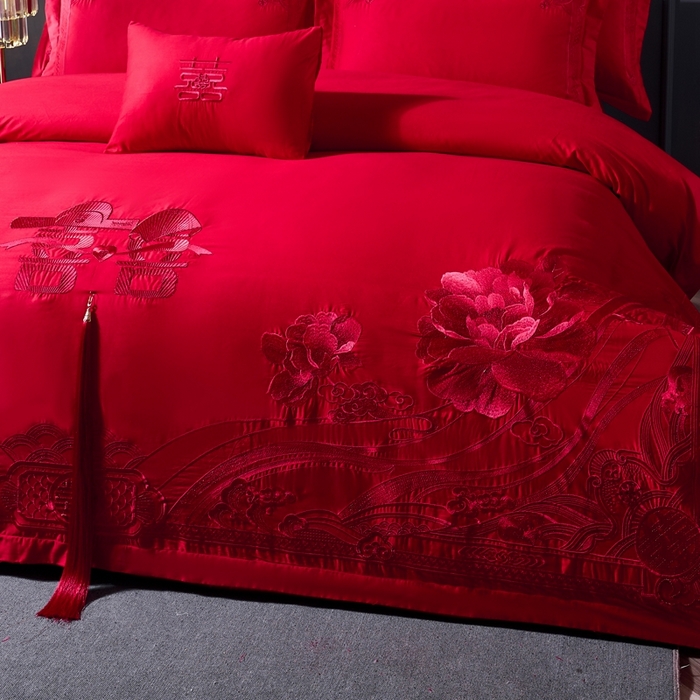 91家纺网 家纺一手货源 找家纺 慕她家纺 2026慕她大花工艺款全棉纯棉婚庆四件套大红色刺绣结婚床上用品 缔结良缘 红