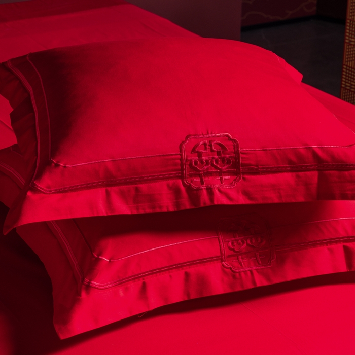 91家纺网 家纺一手货源 找家纺 慕她家纺 2026慕她大花工艺款全棉纯棉婚庆四件套大红色刺绣结婚床上用品 恋曲牡丹