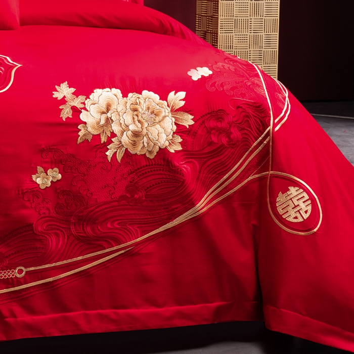 91家纺网 家纺一手货源 找家纺 慕她家纺 2026慕她大花工艺款全棉纯棉婚庆四件套大红色刺绣结婚床上用品 恩爱情深