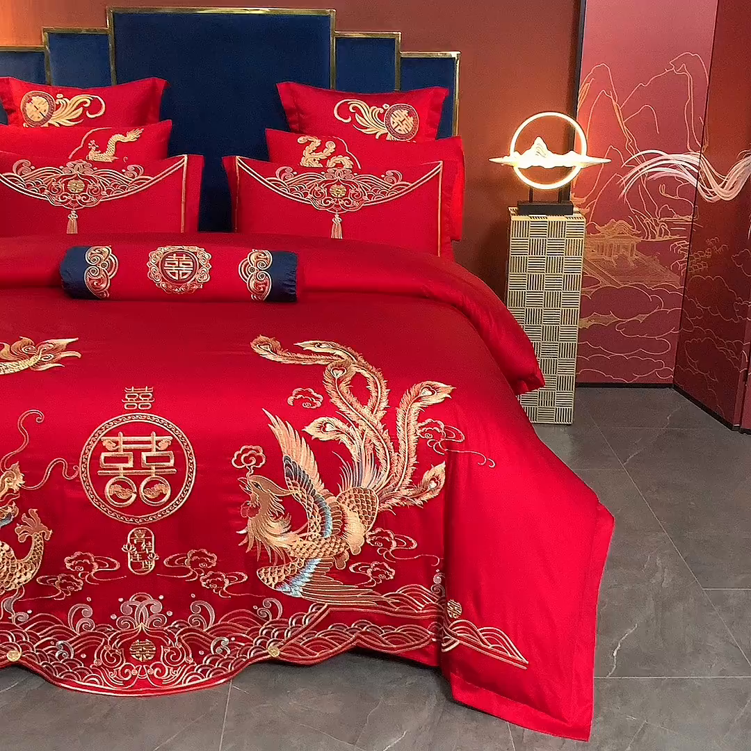 91家纺网 家纺一手货源 找家纺 慕她家纺 2026慕她大花工艺款全棉纯棉婚庆四件套大红色刺绣结婚床上用品 喜结连理