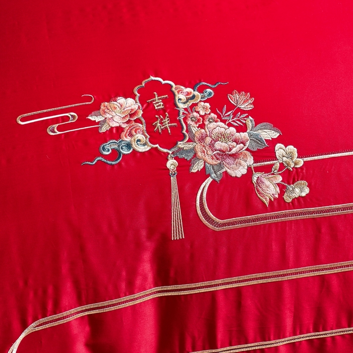 91家纺网 家纺一手货源 找家纺 慕她家纺 2026慕她大花工艺款全棉纯棉婚庆四件套大红色刺绣结婚床上用品 喜嫁