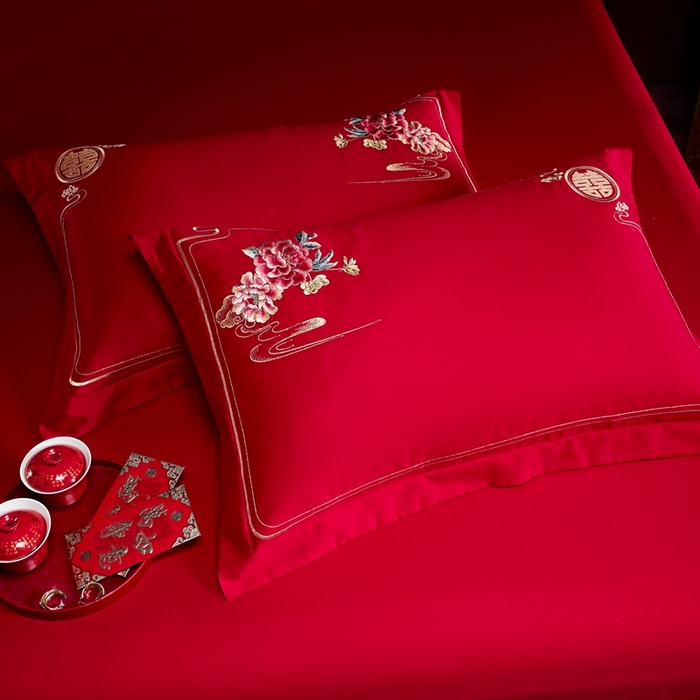 91家纺网 家纺一手货源 找家纺 慕她家纺 2026慕她大花工艺款全棉纯棉婚庆四件套大红色刺绣结婚床上用品 喜韵江山