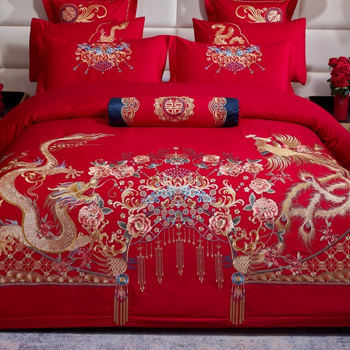 91家纺网 家纺一手货源 找家纺 慕她家纺 2026慕她大花工艺款全棉纯棉婚庆四件套大红色刺绣结婚床上用品 凤冠霞帔