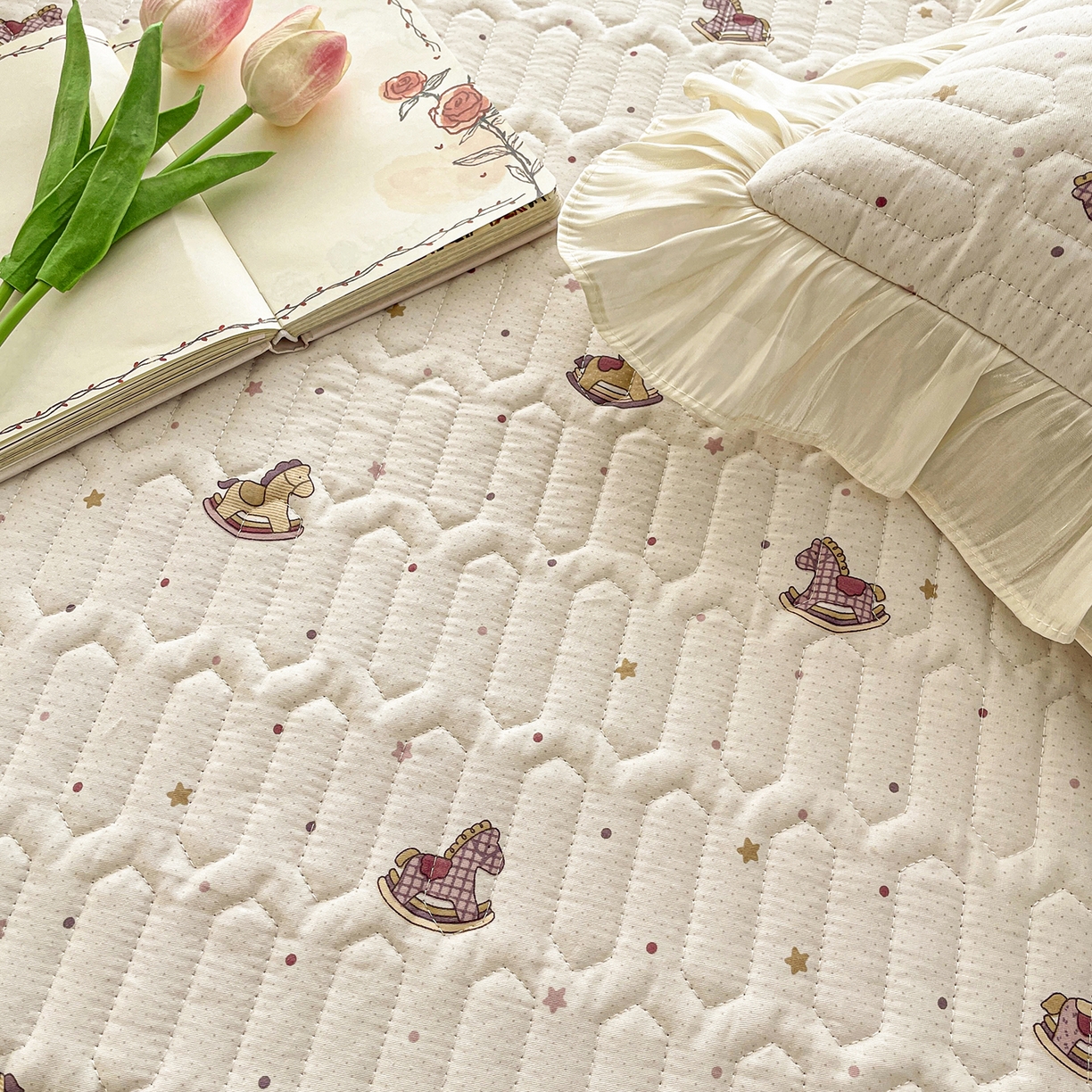 91家纺网 家纺一手货源 找家纺 美优兰 2026新款全棉榻榻米垫 粉色木马