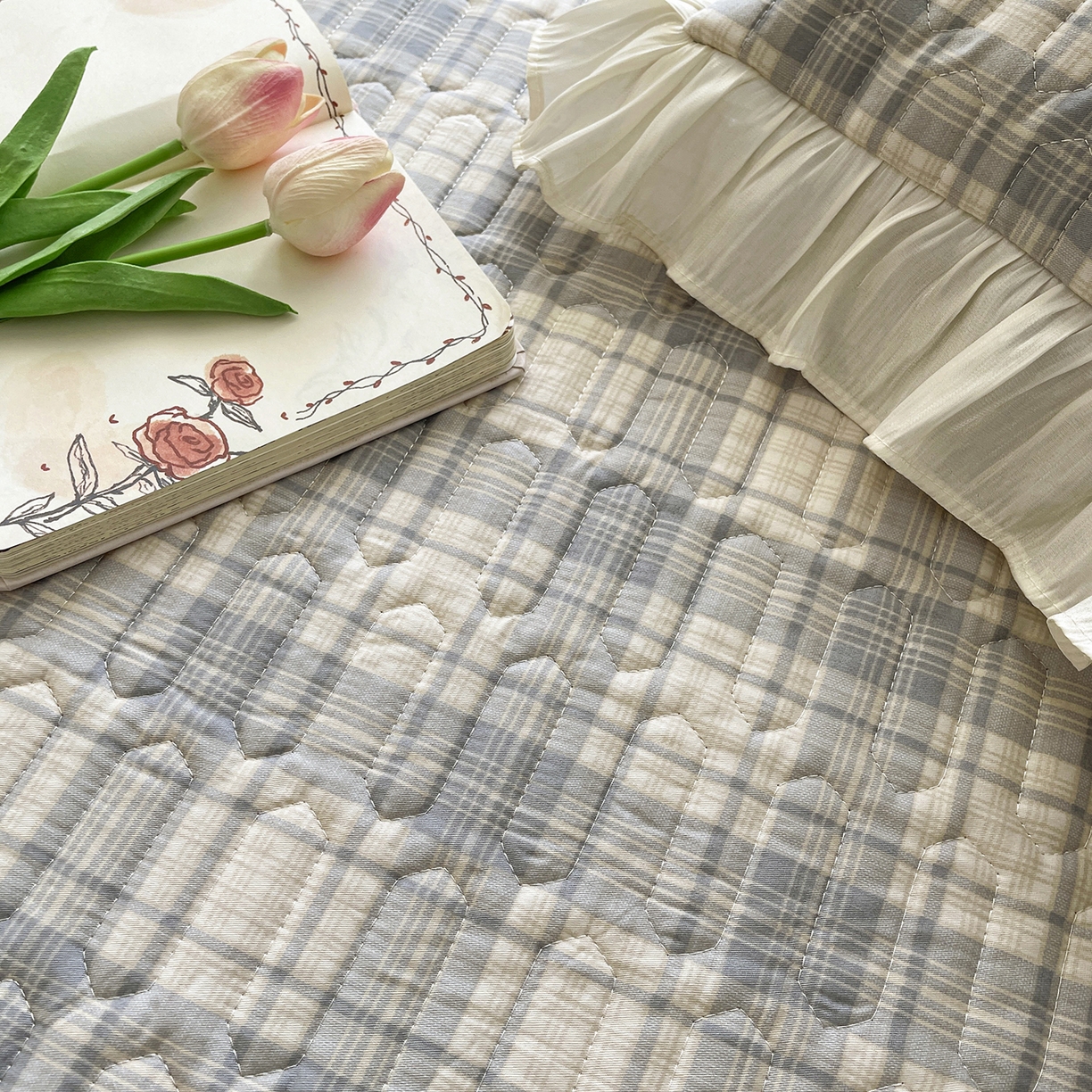 91家纺网 家纺一手货源 找家纺 美优兰 2026新款全棉榻榻米垫 英伦风华