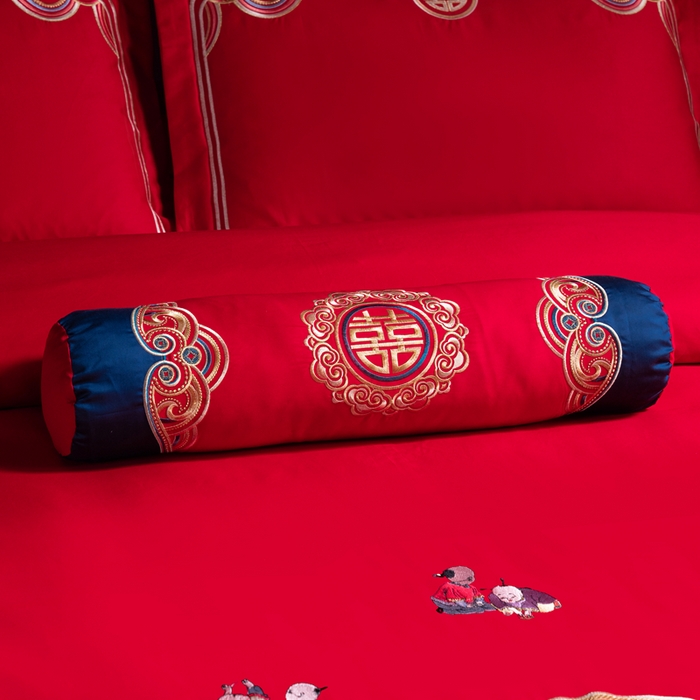 91家纺网 家纺一手货源 找家纺 慕她家纺 2026慕她大花工艺款全棉纯棉婚庆四件套大红色刺绣结婚床上用品 执手龙凤