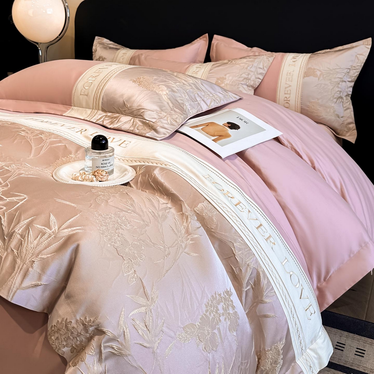 91家纺网 家纺一手货源 找家纺 （总）润锦云 2026新款高克重精品浮雕四件套高端礼盒装-朱丽叶