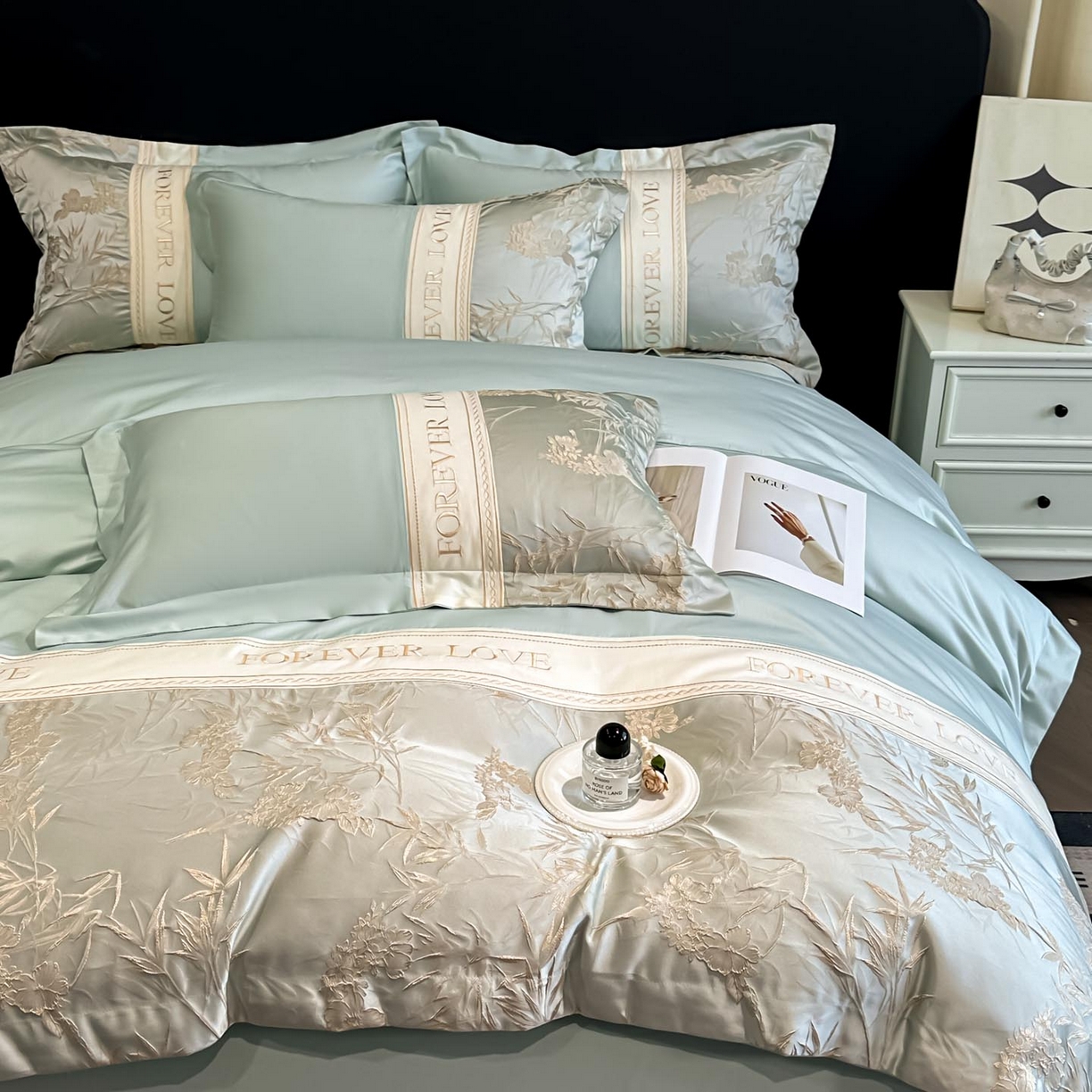 91家纺网 家纺一手货源 找家纺 （总）润锦云 2026新款高克重精品浮雕四件套高端礼盒装-朱丽叶