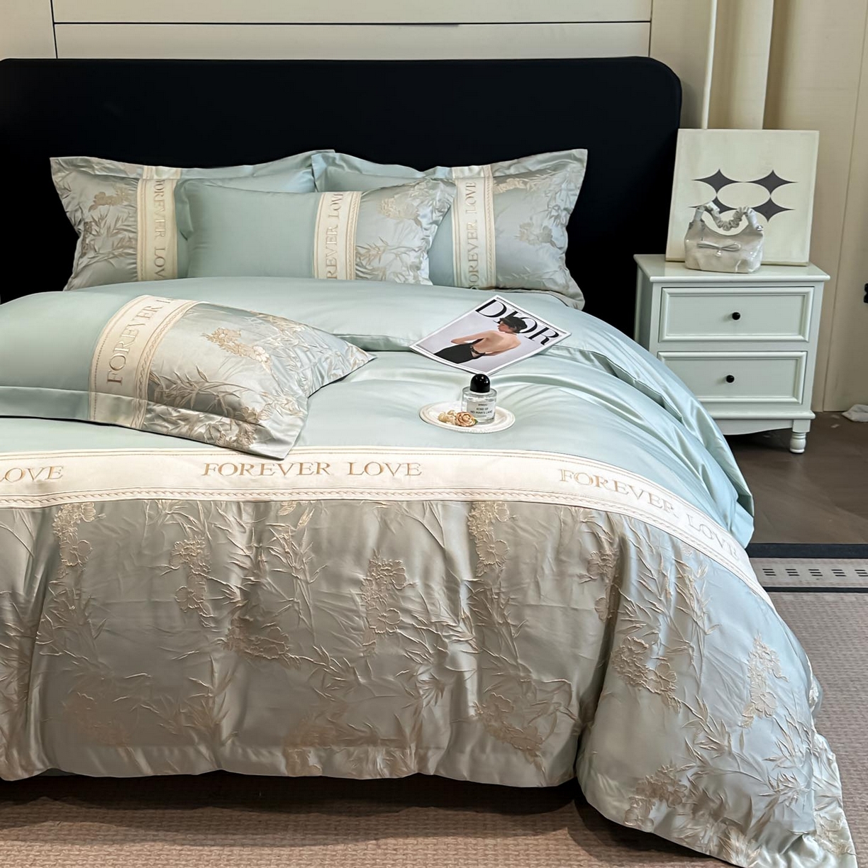 91家纺网 家纺一手货源 找家纺 （总）润锦云 2026新款高克重精品浮雕四件套高端礼盒装-朱丽叶