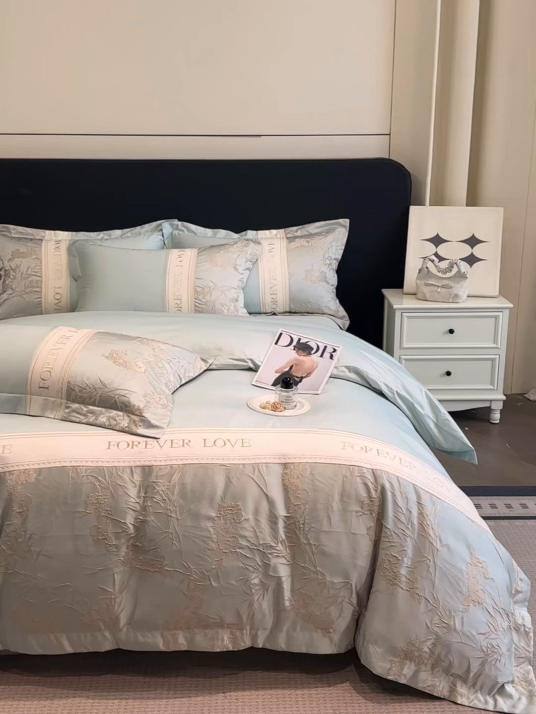 91家纺网 家纺一手货源 找家纺 （总）润锦云 2026新款高克重精品浮雕四件套高端礼盒装-朱丽叶